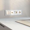 Миниатюра фото рамка из стекла на 4 поста werkel favorit белый w0041101 | 220svet.ru